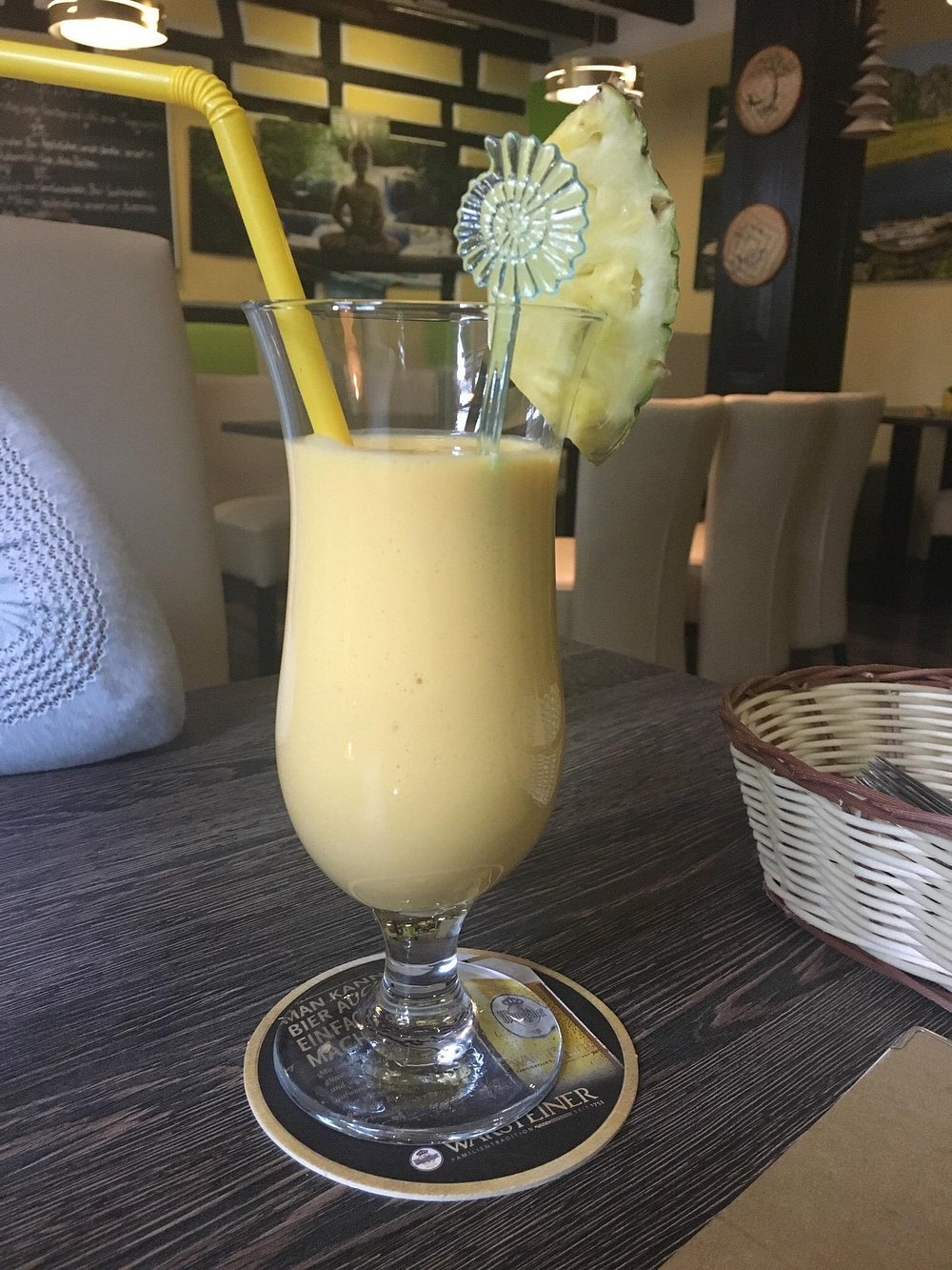 Frische Zutaten und Kräuter