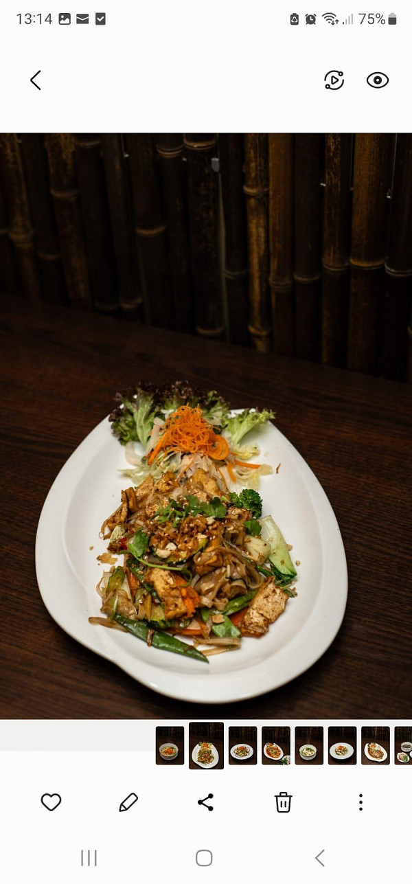 Udon gebraten mit hausgemachtem Seidentofu