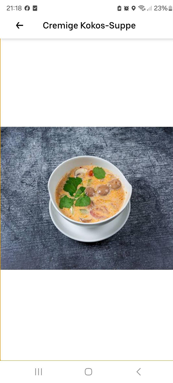Cremige Kokossuppen mit Seidentofu